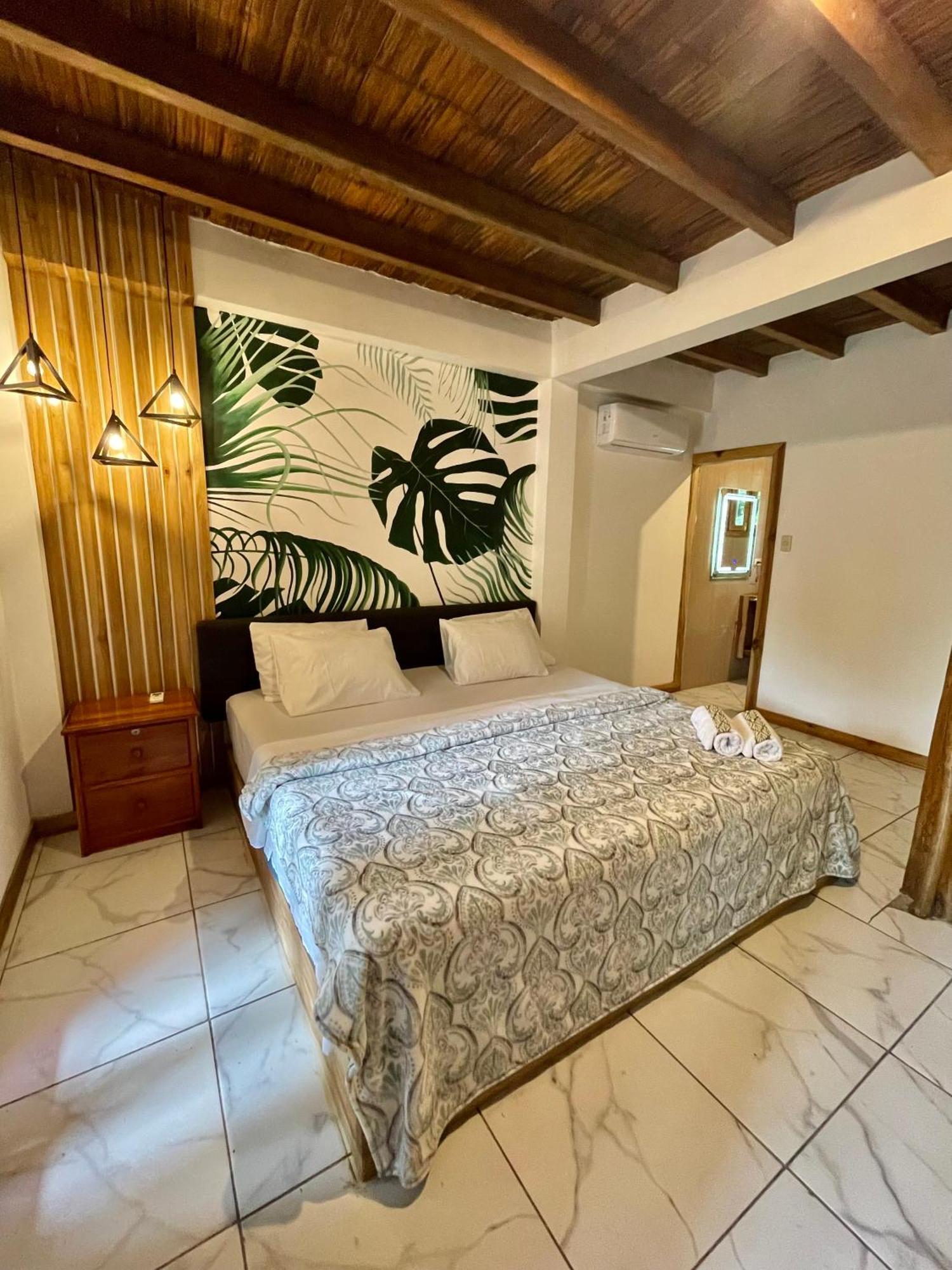 Casa Peregrina Apartment *